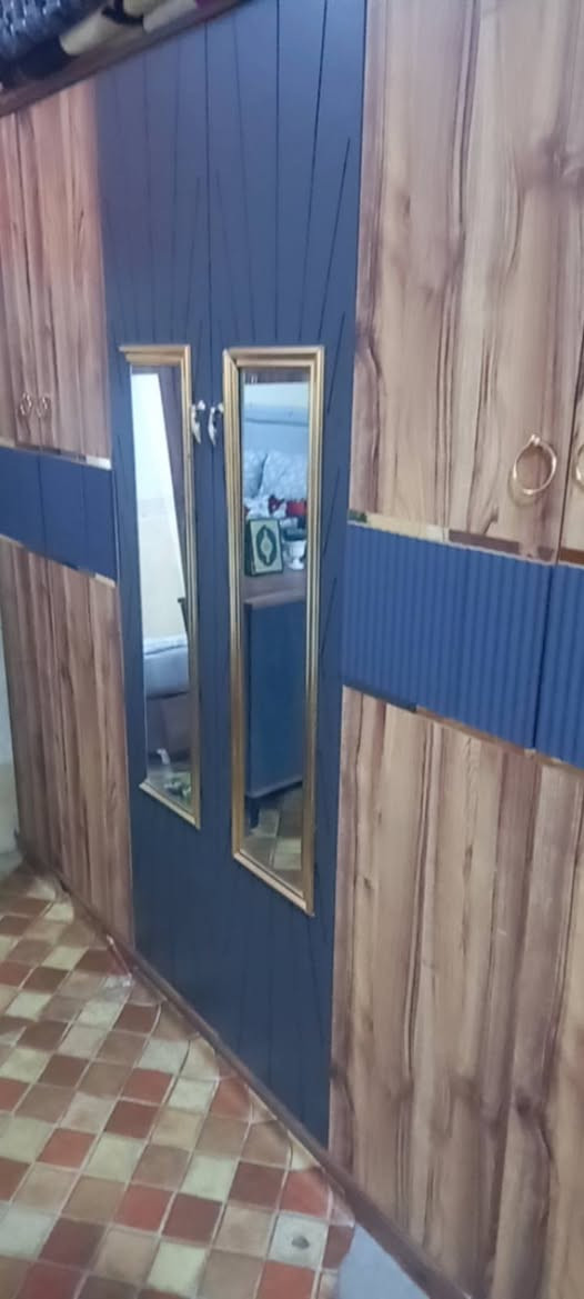 يوجد غرفه تركيه للبيع العدد ٦قطع رقم الهاتف ***********
