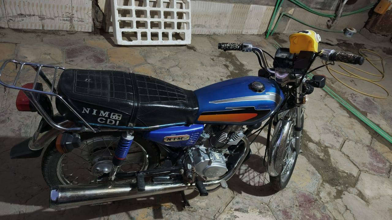 السلام عليكم دراجه للبيع اصولي موديل ٢٣اوراق كامله دراجه جديده سعر 900 وبيها مجال اتصال ع رقمم
رقم *********** مامتواجد ع الفيس
