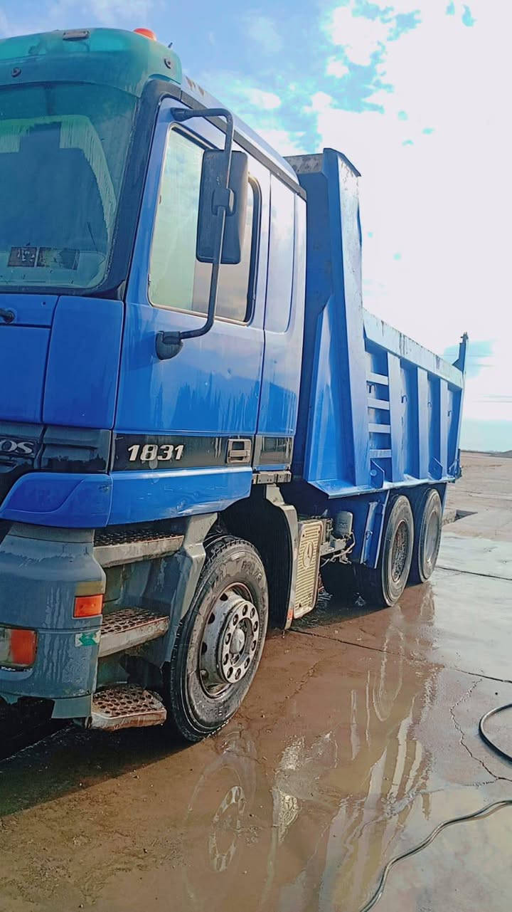 سلام عليكم اكتروز الفينيه سياره حديده خير من الله لكشي مكفول علا وضع شركه كله شغال
اسياره رقم صلاح الدين بس اضباره ضايعه مكينه سته جاهزه

سعر 195 ربيه حك الجيه ***********
