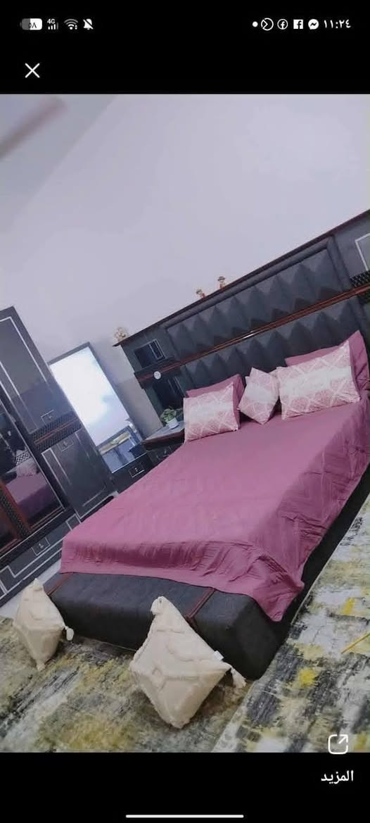 بيت للبيع مساحه 120متر. الامن الداخلي. بناه حديث سنه 2024طابوق. جمهوري،صب كونكريت. طابق ونص جوه غرفه وصاله. وستقبال ومطبخ وصحيات. كامل.  اولطابق،الثاني،صاله وغرفه وحمام. بناه نضيف،درجه اولئ.
واجهيه 6ونص نزال 20 مقابيل شارع لضغط شارع عريض 16متر

مكتب صفين للعقار  ***********
***********
