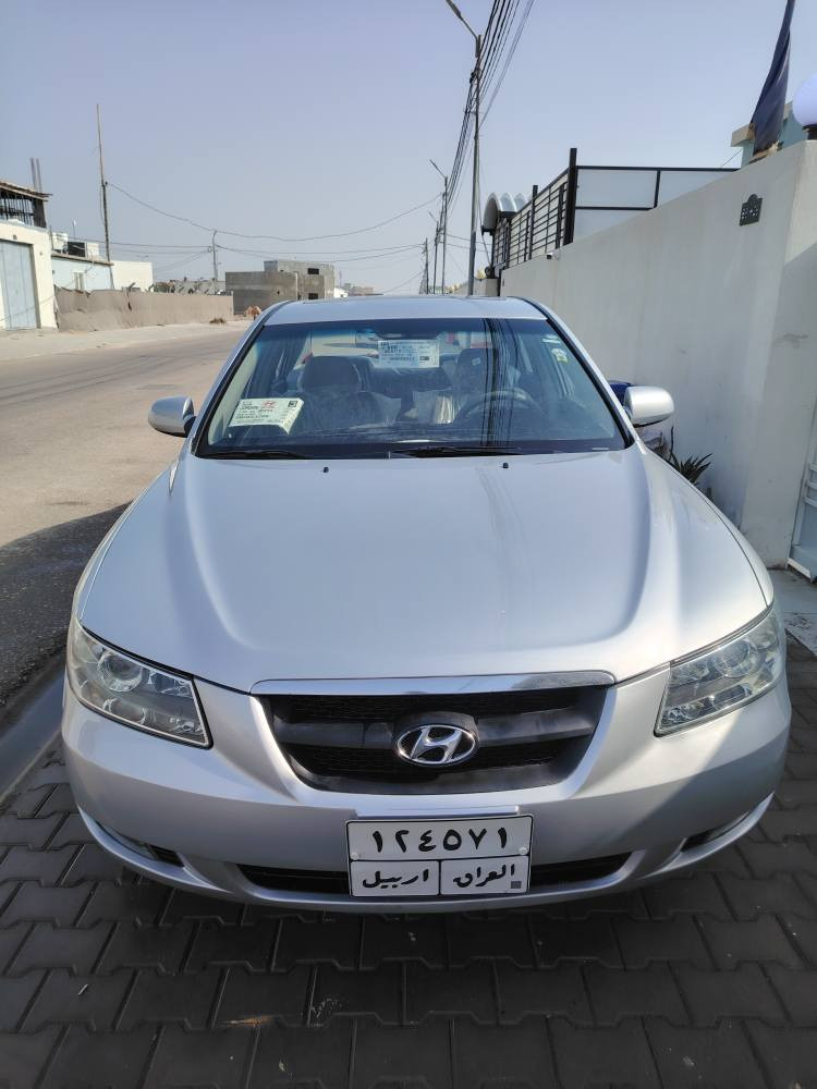 سوناتا 2008 مصبوغ احزام للجماليه اثر جراد ماكينه 2400 تدفئه تبريد شغال تخم تاير جديد *********** السعر 105 وبيها مجال
