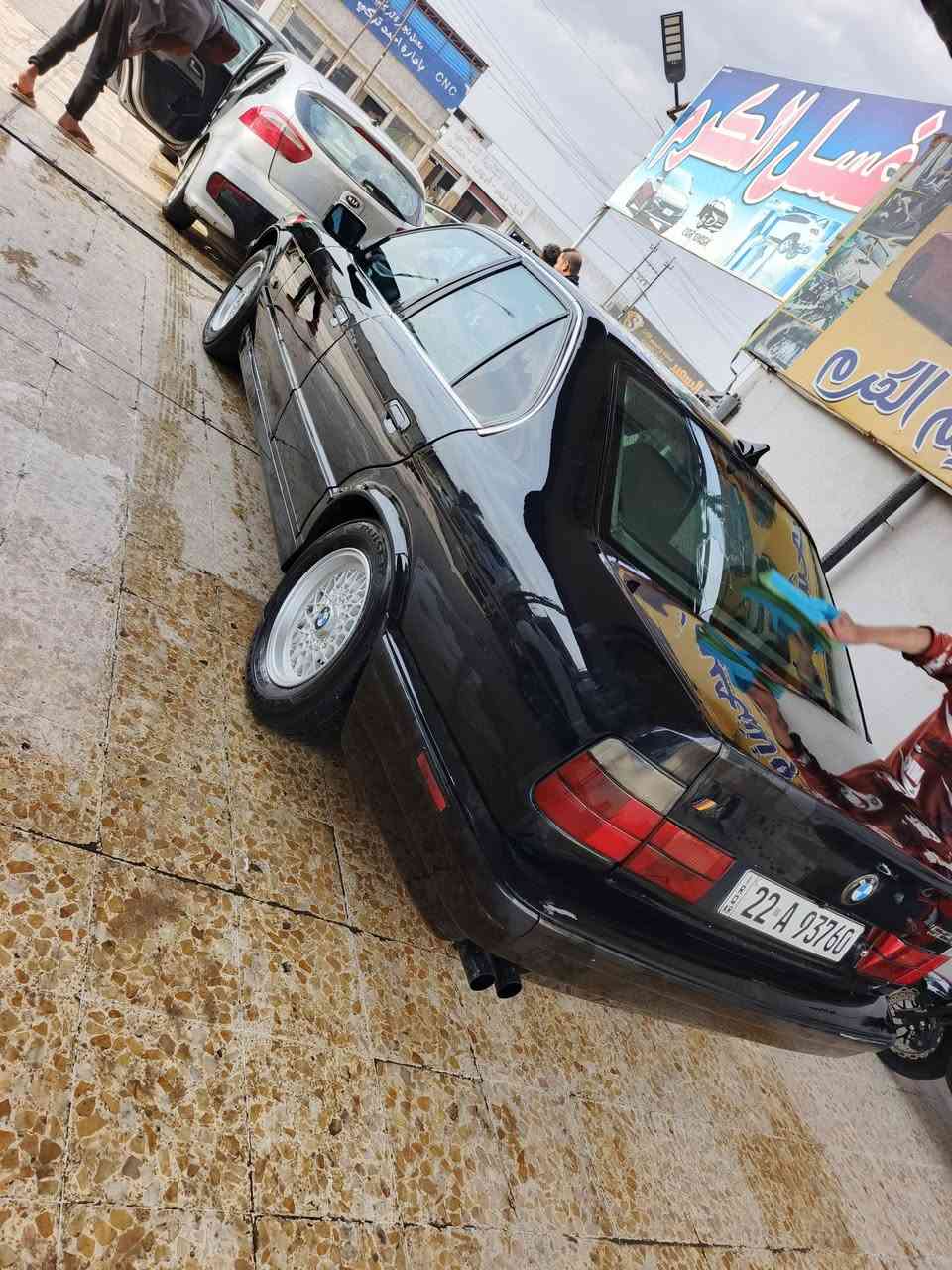 السلام عليكم بيم موديل 1995 أصل 525 فول فول كير محرك شرط سنويا هزه كله جديد بسمي السعر 78 بيها مجال سياره بدون ضرر مكاني موصل ***********
