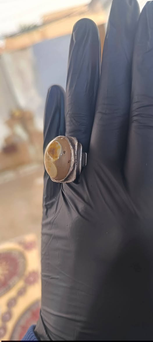 خاتم سليماني عينين 🔥👑
أسطورة مو خاتم! قطعة نادرة جدًا من الزمن الأصيل ⏳
حجر سليماني أصلي بعينين واضحة وقوية، رمز للفخامة والهيبة 💎
تفاصيله تحچي تاريخ وقيمته تزداد مع الوقت 🔥
▪️ القياس: 20 / 21
▪️ الوزن: 25 غرام (ثقيل وفخم يبين على اليد 👑)
⚡ مناسب لأصحاب الذوق العالي والهيبة
⚡ قطعة ما تتكرر وفرصة محدودة جدًا
🚨 إذا تدور التميز الحقيقي لا تفوتها
📩 احجز هسه قبل لا تنباع


**إذا كنت صاحب هذا الإعلان وتريد حذفه لأي سبب، رجاءا أرسل رسالة إلى الدعم الفني**