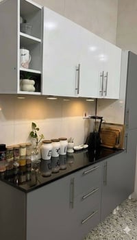 ٢م فاترينا • سنك ١٢٠سم مرمر • خزانة مطبخ