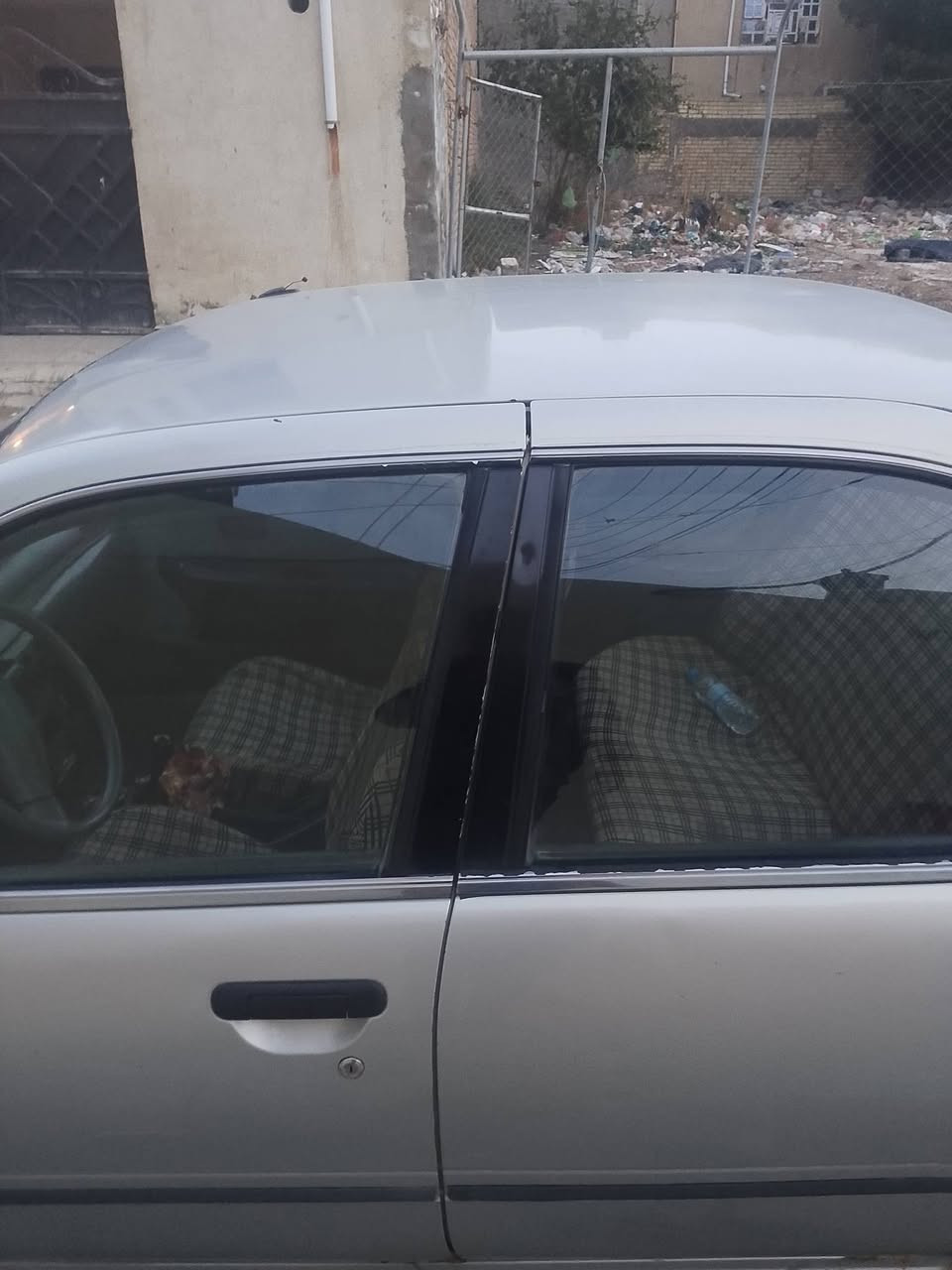 نيسان ياباني موديل 98 سياره حلوه ومرتبه رقم بغداد فقط يحتاج ترتيب بسيط سعر ٣٨ وبيها  مجال بسيط رقم الهاتف ***********
