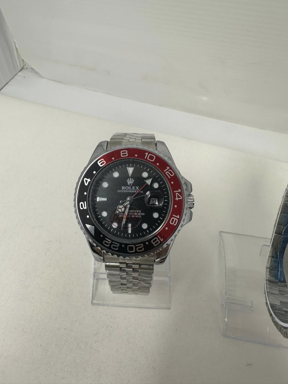 ساعات ماستر كل قطعه وسعرها تفاصيل خاص


**إذا كنت صاحب هذا الإعلان وتريد حذفه لأي سبب، رجاءا أرسل رسالة إلى الدعم الفني**