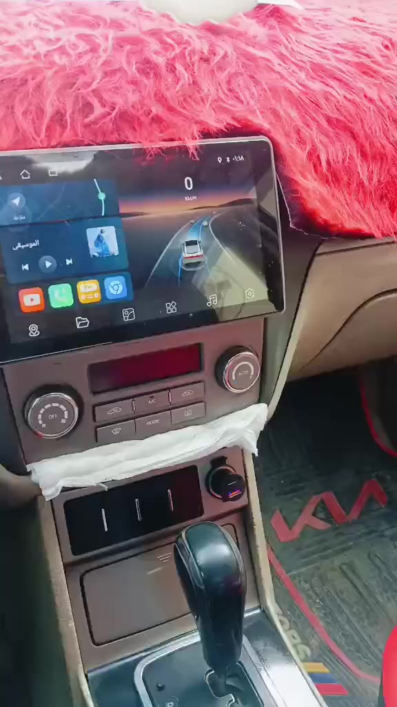 جيلي 7 
رقم دولي 
مالكها الحله 
مصبوغه عام وبيها بعض الاماكن ....معجون للامانه شكلها حلو ... حسب ما تشوف 
محرك وكير بلادي 
تبريد شغال 
حداديه جيده 
2012 
أوتو....
***********
سنويتها ما ساقطه 
السعر المطلوب 40 وبيها مجال 
مكانها الحله -القاسم عليه السلام
