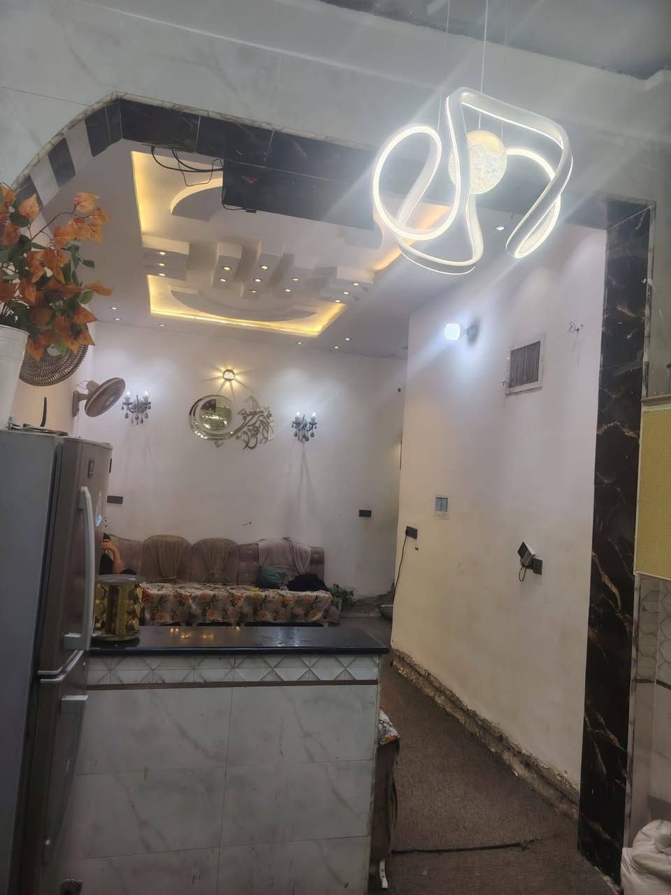 عندي بيت للبيع طويريج ام الهوى الجديدة المساحة ١٠٠متر طابقين الرقم*********** طابو صرف على الشارع درجة أولى كافة الخدمات
