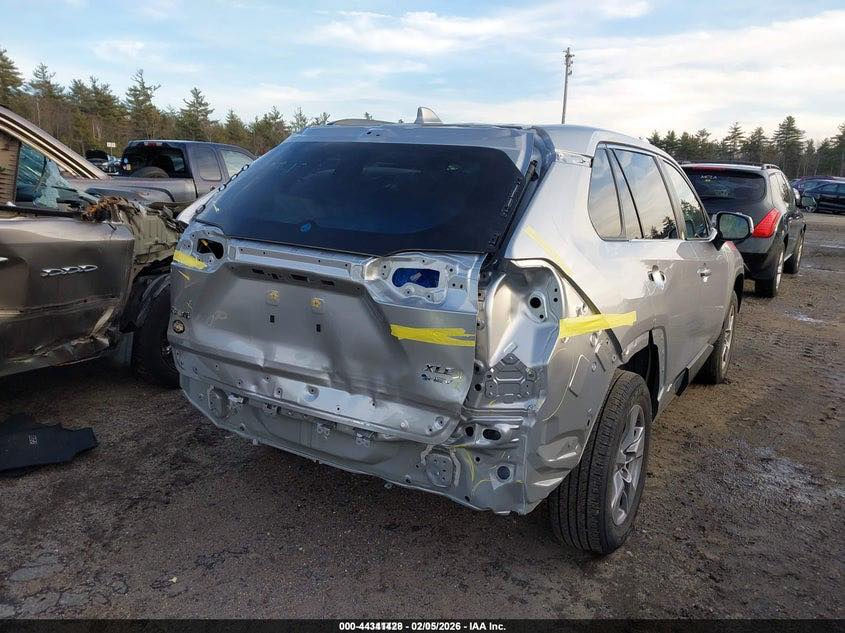 🔴 اعلان مزاد  🔴
~~~~~~~~~
🚘نوع السيارة :  راف فور 2025

🔍الفئة: XLE

❌الحادث او الضرر : كما موضح بالصور  

🚀حجم المحرك :   هايبرد 2.5L

⚙️السلندر: 4

🛞 نظام دفع المركبة:  ثنائي

💰#السعر : حسب المزايدة  

🗒تاريخ مزاد السيارة :# 27/3/2026

لحضور المزاد الرابعة عصرا لدى مكتبنا ‼️ 
*********************************************
*********************************************
☑️عنوان النجف الاشرف / المناذره /بدايه شارع الحيره..
☎️للاستفسار والاتصال على الارقام التالية ☎️: 
مكتب ياسر العبايجي للمزادات الامريكيه
***********
***********

___________________
🏦 مكتب ياسر العبايجي للمزادات الامريكية والكندية لتجارة جميع انواع السيارات الوارد الامريكي 🇺🇸والكندي 🇨🇦 
 اختصاص مزاد( COPART ,IAAI, MANHEIM) 
___________________
