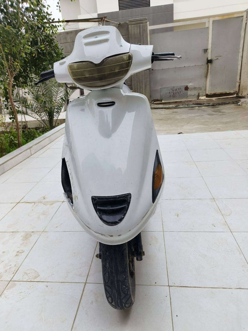 السلام عليكم دراجه فراشه فحل للبيع الدراجه نضيفه بشوفة عينك والمحرك شرط مامفتوح المكان الديوانية حي الزيتون للاستفسار رقم الهاتف ***********
