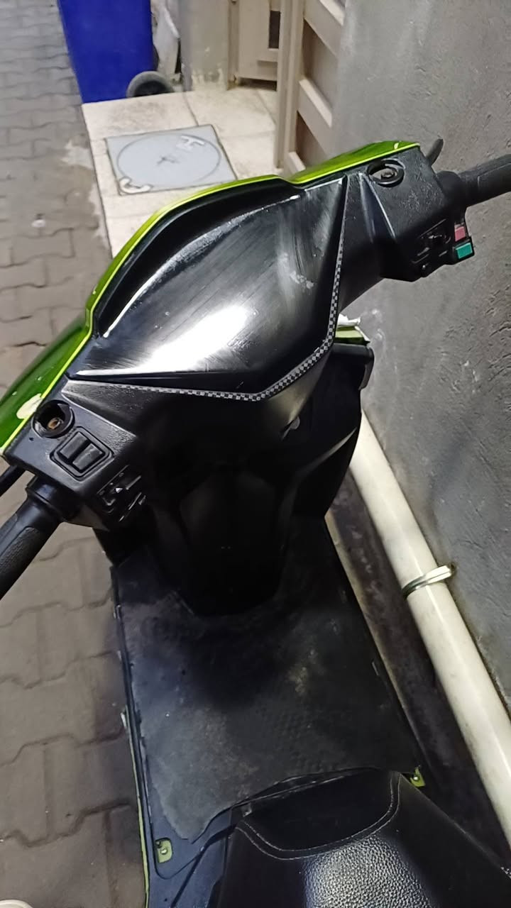 السلام عليكم دارجه نوع سكني للبيع كلشي ما بيها كلشي شغال ملف عقل ضفيره لايتات بكلايتات هورز بس ٣ بطاريات من أصل ٦ واكفات
الموقع الاعضميه سبع ابكار 
قرب جوهرت لبنان الجديده 
التواصل فقط واتساب 
***********
