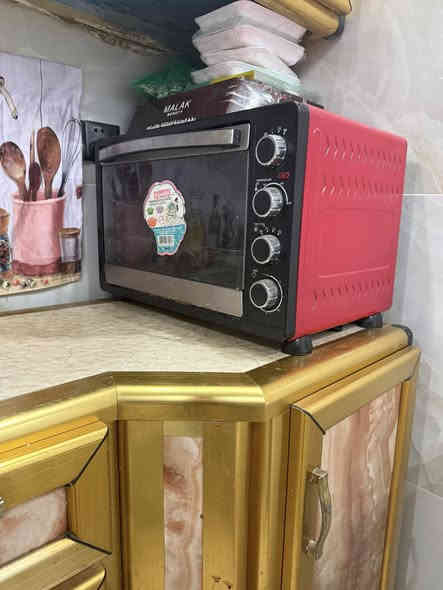 متوفر اثاث منزلي ممتاز والشرح والتفاصيل داخل الفيديو
ثلاجة 28 قدم 
مجمدة هيتاشي
اوفن ممتاز صينيتين وشبجه وشواية  دجاج شوي
براد ماء وفلتر سبع مراحل بنفس الوقت حراره وبرودة
كاونتر المنيوم ذهبي قطعتين
سنك مع خلاط اصلي
مرشحه او ساحبه 
الاسعار مو نهائيه وبيهن مجال للطيبين

العنوان بغدادالرصافه الثانيه  الشهداء العبيدي الثالثة
***********
