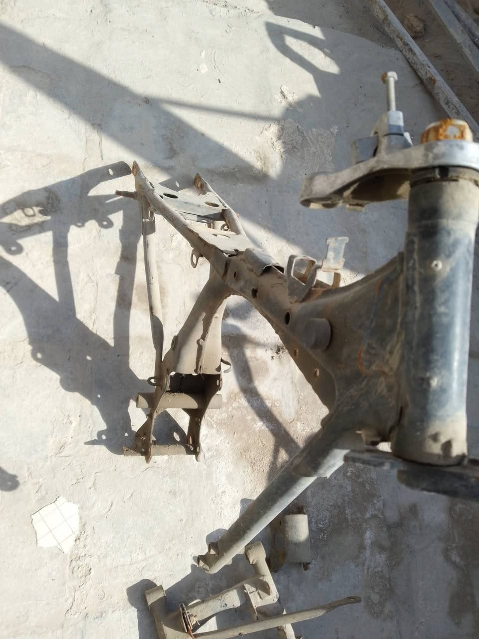 سلام عليكم  شاصي كلك لبيع ب 50 وبي مجال رقم *********** وبي واتساب
