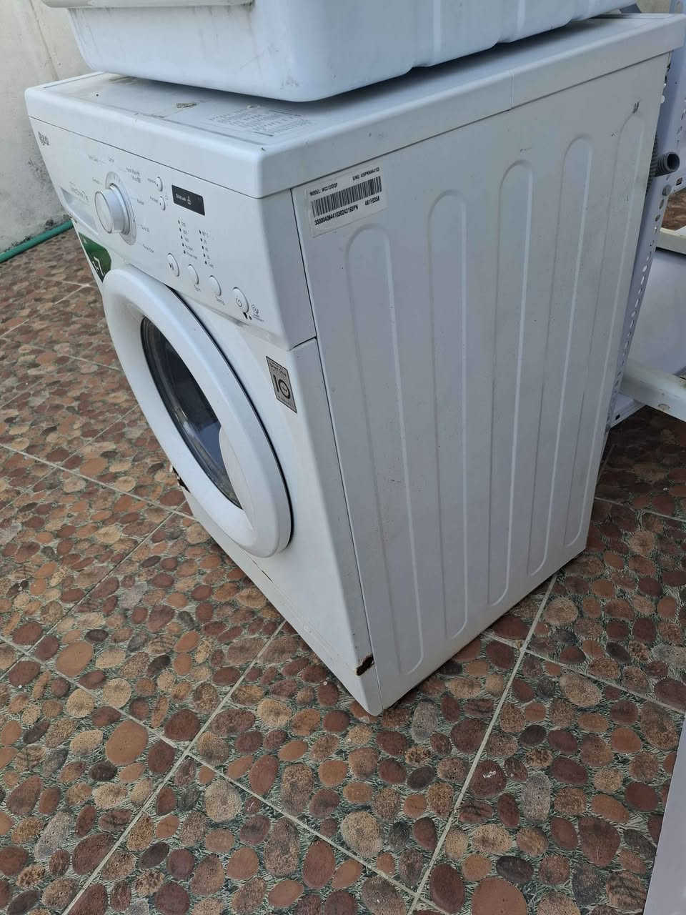 غەسالەی LGخۆشناو زۆرپاکو خاوێنە تۆزێ بۆیاخی ڕۆشتوە120هەزار
*********** له باریکەم نزیك سلێمانی
*********** السليمانية, العراق
