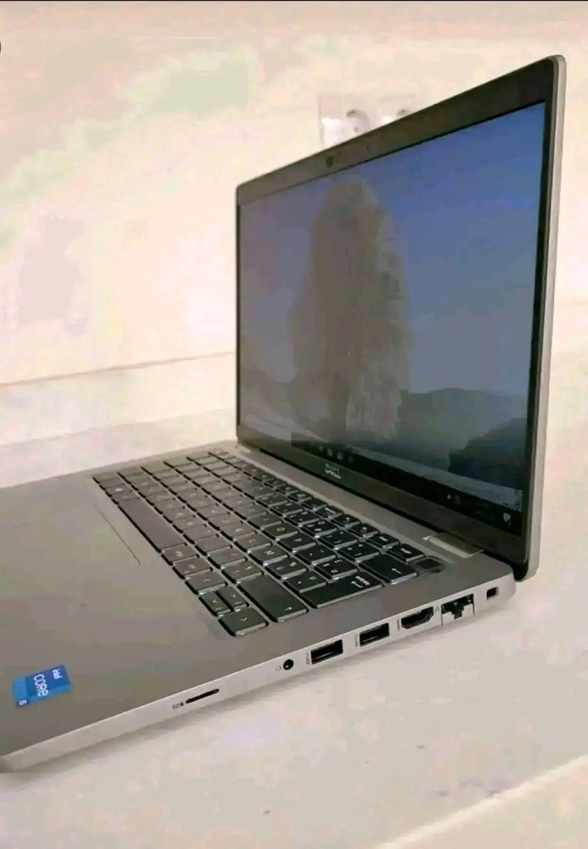 لابتوب Dell سوبر سلم الجيل 11 سوبر سلم فئة  G7 للبيع
المعالج core i5 الجيل 11 فئة G7
رام 8 كيكا DDR4
هارد 256 كيكا SSD
كرت الشاشه Intel Irix Xe حجم 4 كيكا
الشاشه حجم 14 انج ضد التوهج  دقة FHD
باتري ليثيوم 6 خلايا  شحن سريع 65 واط والباطرية ممتازة
كامره دقة hd تحتوي قفل فتح وغلق الكامره
 منفذ تايب سي و رام  وhdmi وسيم كرت وباقي المنافذ   الحاسبه كلش نضيفه وحلوه وشاحن تايب سي 
السعر 375 الف النجف, العراق


**إذا كنت صاحب هذا الإعلان وتريد حذفه لأي سبب، رجاءا أرسل رسالة إلى الدعم الفني**