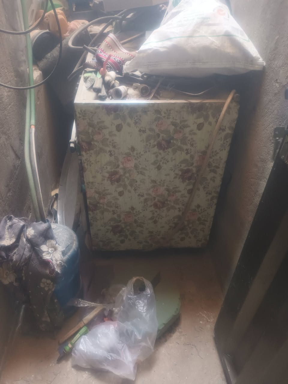 سلام عليكم عدي غراض مستعمل لل بيع مكان كربلاء بسعر مناسب 
*********** بي واتس اب
