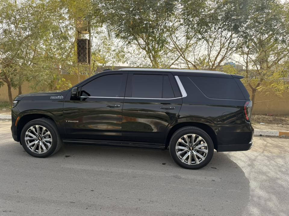 هاي كانتري تاهو 2025
� للبيع
Chevrolet Tahoe High Country 2025

الموديل: 2025
ماشية: 13,000 m
المحرك: 6.2 لتر V8
كير أوتوماتيك متعدد 5 انظمة قيادة 

فول مواصفات (هاي كانتري أعلى فئة)
 شاشة كبيرة + نظام ملاحة
 كاميرات 360 درجة
 تبريد وتسخين مقاعد
 فتحة سقف بانوراما 
 رادار + مثبت سرعة ذكي
 دخول وتشغيل بصمة
       وبعد بيهة مواصفات 
 (وارد امريكي ربع الجاملغ الخلفي صبغ وربع باب السايق فقط)
       بدون ايرباك راجع سستم
        السعر: (72,000) وبيهة مجال 

للأستفسار ***********
السيارة استخدام شخصي ومحافظ عليها، جاهزة للفحص بأي مكان
سنوية بأسمنا
