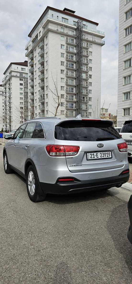 تحية طيبة للجميع
للبيع
كيا سورنتو وارد كندي
موديل 2017
مكينه 4 سلندر  2.4GDI
ماشيه 75,000MIL
مواصفاتها :
تحكمات ستيرن
شاشه كبيرة تدعم Android auto و Apple carplay
كامره خلفية
حساسات خلفية
كشن سائق كهرباء
كشن تدفئة
نظام ECO
7 راكب
سنوية لحد 2028
رقم جديد 21 سليمانيه باسمي شرط التحويل
مكان سليمانيه
السعر 165وبيه مجال

للاستفسار *********** السليمانية, العراق
