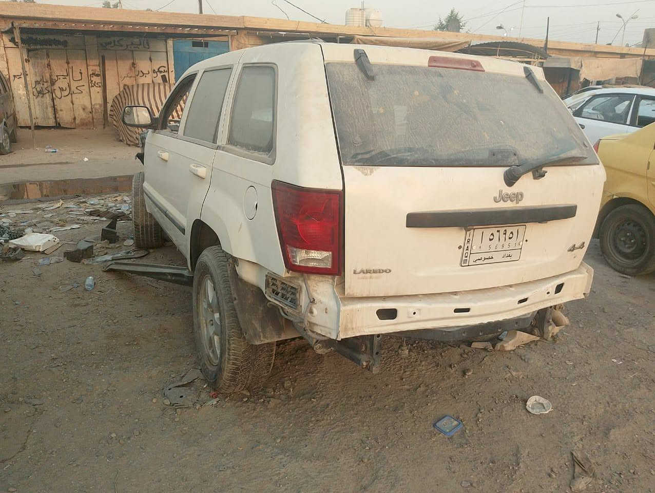 السلام عليكم 
للبيع جيب 2008 غراضها موجوده
رقمها بغداد ابأسمي 
السعر 35 
للاستفسار ***********
