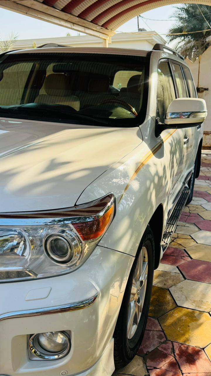 السلام عليكم
لاندكروزر موديل 14
رقم بغداد كفالة عامه
ماشيه ١٥٣
6 سلندر
السعر 410
موقع السيارة السماوة
***********
