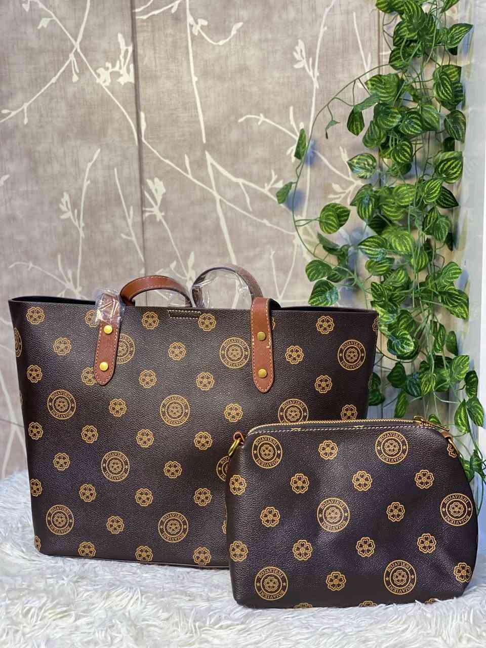 جنطة مع جوزدان جلدها كوالتي عالي جدا واسعاررر مناسبه


**إذا كنت صاحب هذا الإعلان وتريد حذفه لأي سبب، رجاءا أرسل رسالة إلى الدعم الفني**