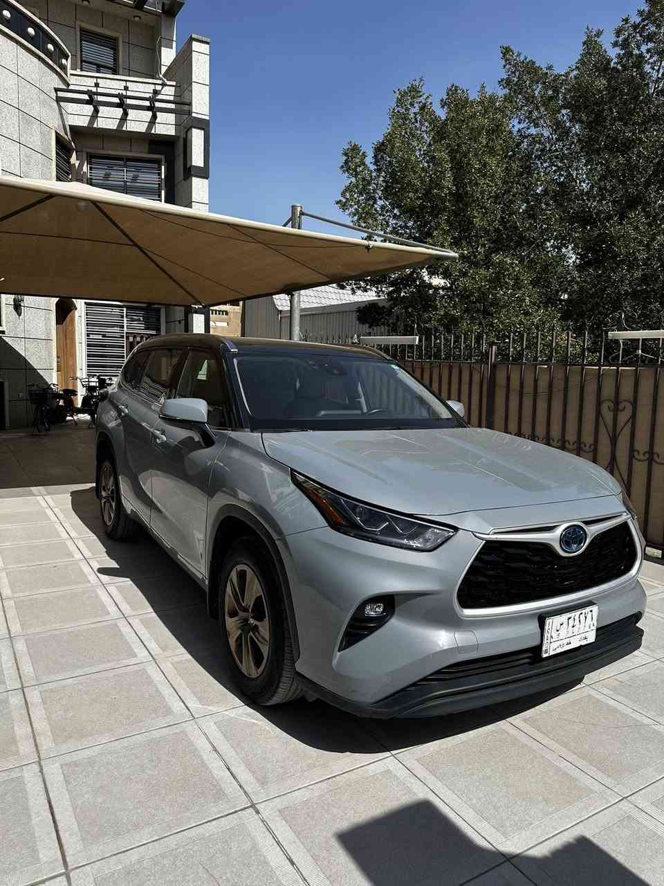 السلام عليكم
للبيع تويوتا هايلندر 2022 رقم بغداد 
هايبرد فوول صور الحادث مرفقة بالمنشور 
مكان السيارة: بغداد 
السعر:- 31000$ 

للأستفسار/ ***********
