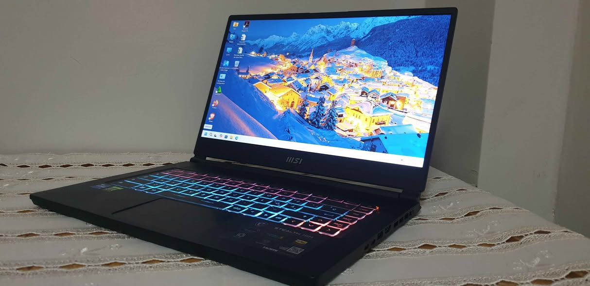 Stockage 1tb ssd nvme 
Ram 16g ddr4
 Batterie excellente 
Chargeur original 
Windows 11 
clavier rectoeclaire RBG
 Double graphique rtx 3050


**إذا كنت صاحب هذا الإعلان وتريد حذفه لأي سبب، رجاءا أرسل رسالة إلى الدعم الفني**