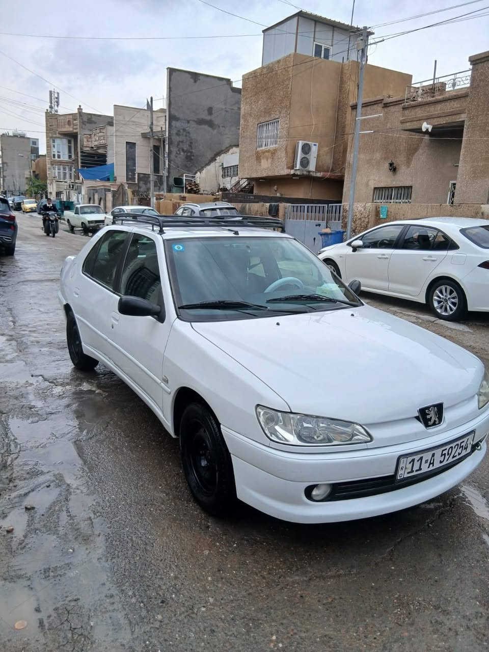 يجو فرنسي 2002  السيارة بسمي هزه وسنوية ورقم بغداد جديد
تخم تاير وصدر امامي خلفي جديد  السيارة بلادية ضفيرة لاملعوب ولا مجطل السيارة كلها علا وضعية الشركة حتى الدوشمة تدفئة وتبريد ثلج السيارة مابيها اي نقص مكان السيارة كرادة ***********
