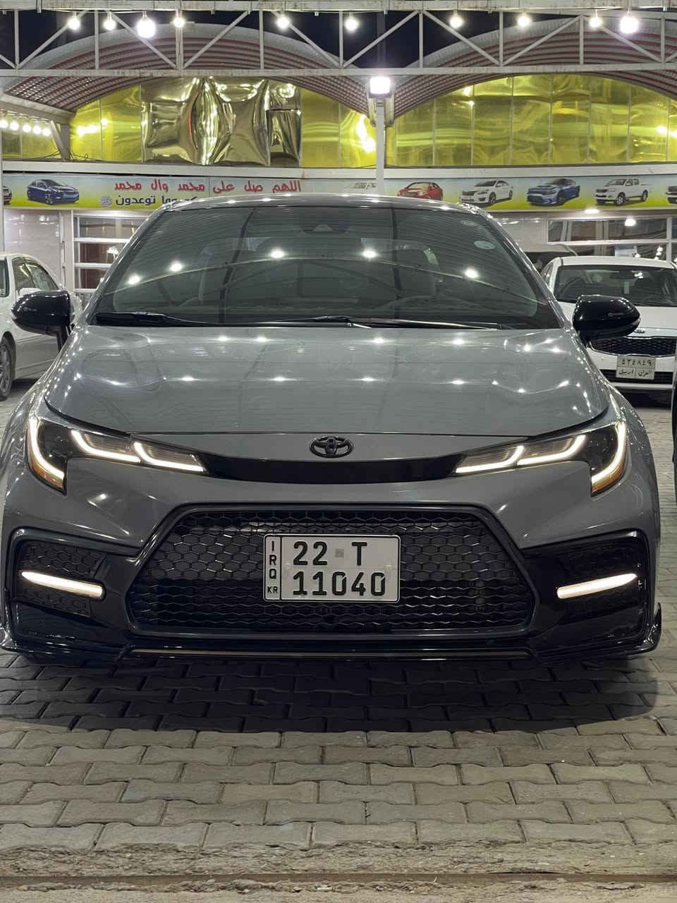 � تويوتا كورولا 2022 – فئة APEX (وارد أمريكي) 🇺🇸 كلين فقط دعاميه خلفيه
🔹الون تو كلر
🔹 المحرك: 4 سلندر 2.0 لتر
🔹 الاستهلاك: اقتصادي بالوقود

🏁 حزمة APEX الرياضية الأصلية
🔹 كشتاة رياضي 
🔹 صالنصه رياضي
🔹 تحكم وثبات أعلى على الطريق

🛞  ويل 18 رياضية سوداء
💡 الإنارة: مصابيح LED أمامية ونهارية

📱 شاشة لمس 8 إنج
📲 Apple CarPlay & Android Auto
🎶 نظام صوتي 6 سماعات
📸 كاميرا خلفية
🔑 تشغيل بالبصمة + دخول ذكي

🛡️ أنظمة السلامة (Toyota Safety Sense):
🔹 تنبيه ما قبل الاصطدام
🔹 المحافظة على المسار
🔹 رادار مثبت سرعة
🔹 مانع الانزلاق
مكان السياره نجف الإشراف  
السعر (173) 💵💲 وبيها مجال
الاستفسار 📞
***********
***********

