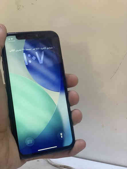 سلام عليكم 
ايفون ١١برو
ذاكره ٦٤
مبدال شاشه وبطاريه أصليات 
كلشي شغال بي 
ما نقصه شي 
سعر ٢١٠
عنوان بغداد دوره 
الرقم ***********
