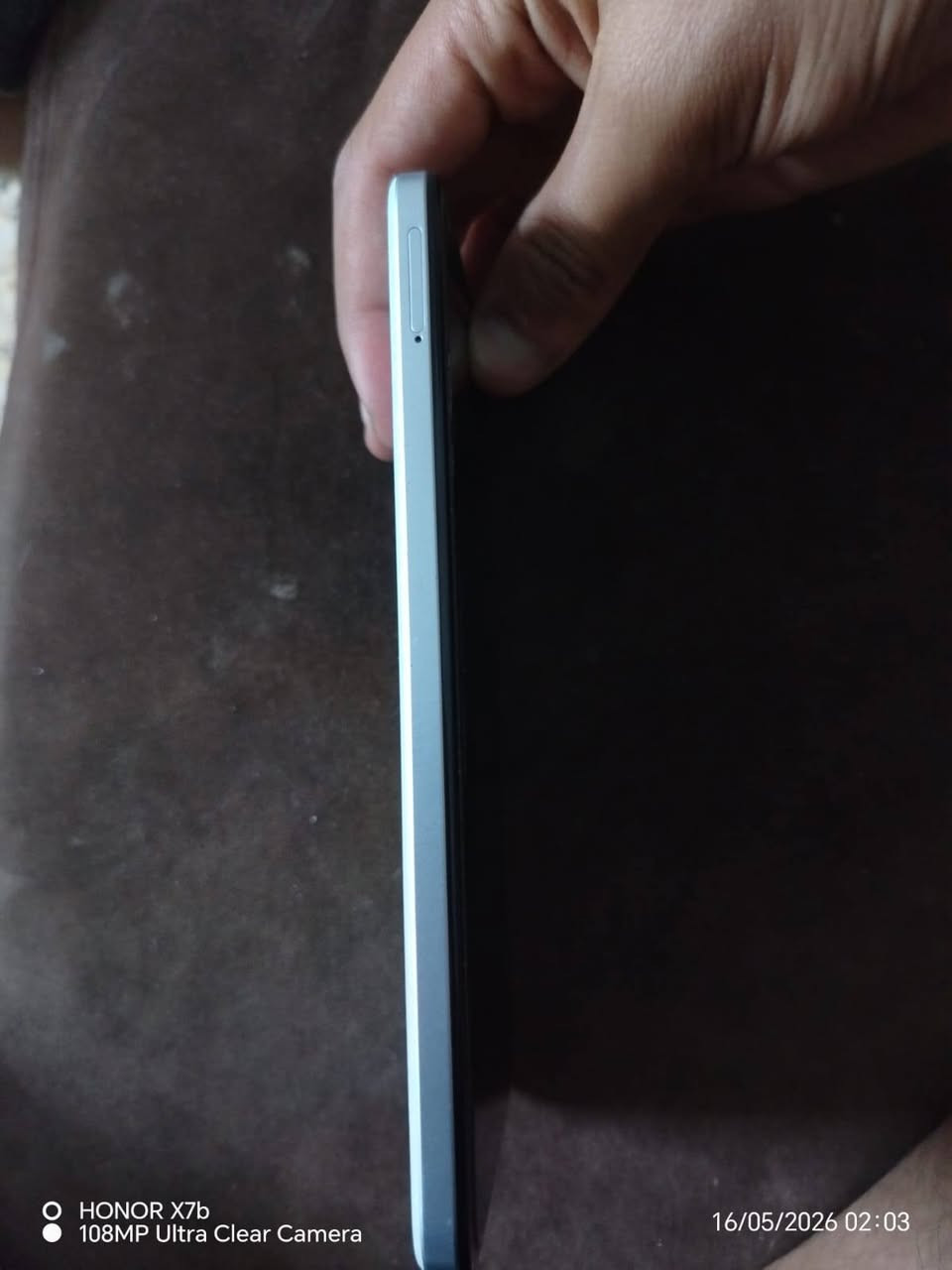 سلام عليكم هونر X7b التلفون كلش جديد مثل ما موضح بالصوره ذاكره ٢٥٦ العنوان حي الجامعه نهايه شارع ٦٦ للاستفسار واتساب أو خاص ***********
