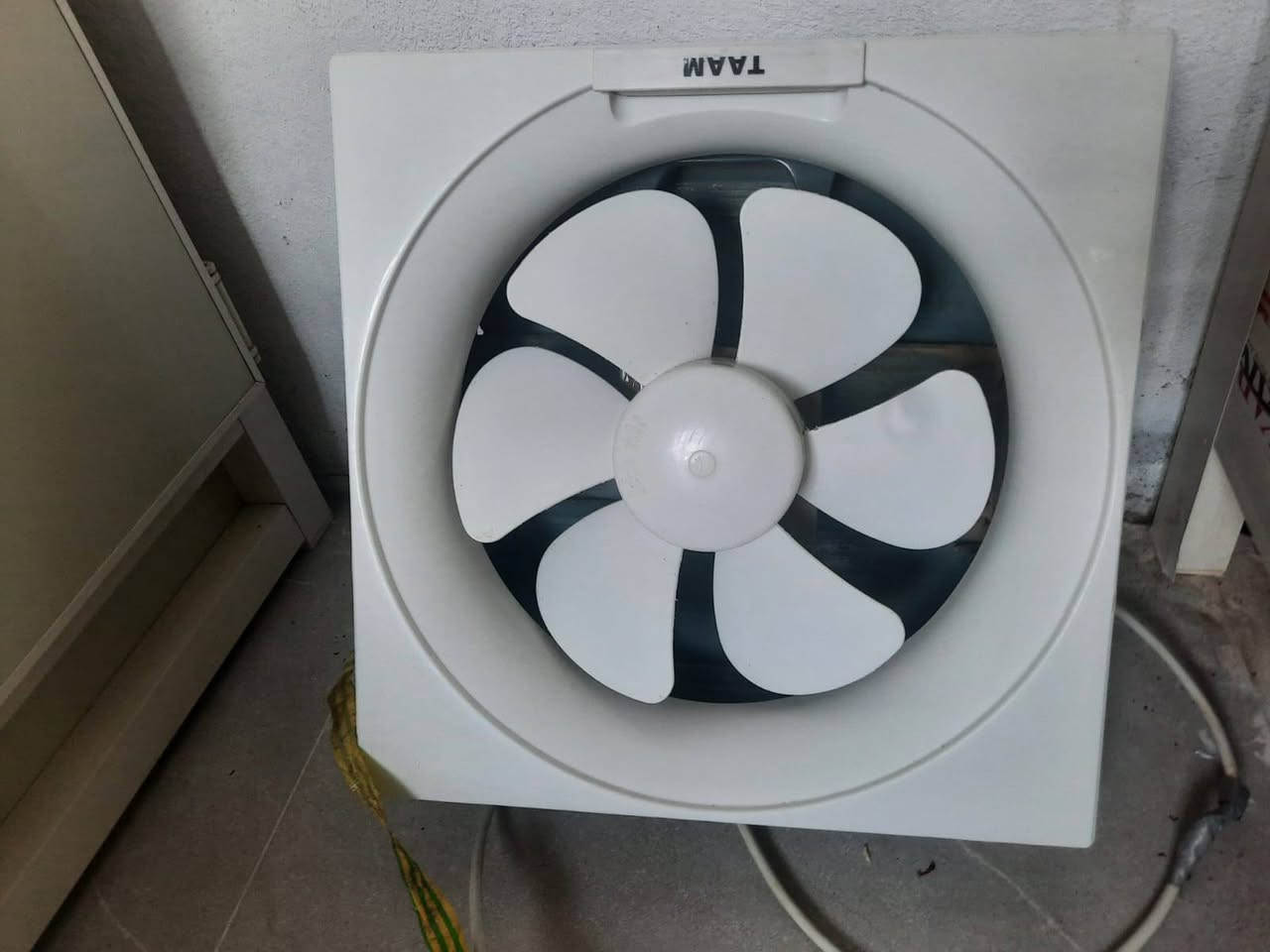 مفرغه 40×40 شركه تام الاصليه شرط الشغل السعر 18
***********
