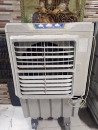 مبردة حجم كبير شغالة جديدة على فحص 95الف 07724841555