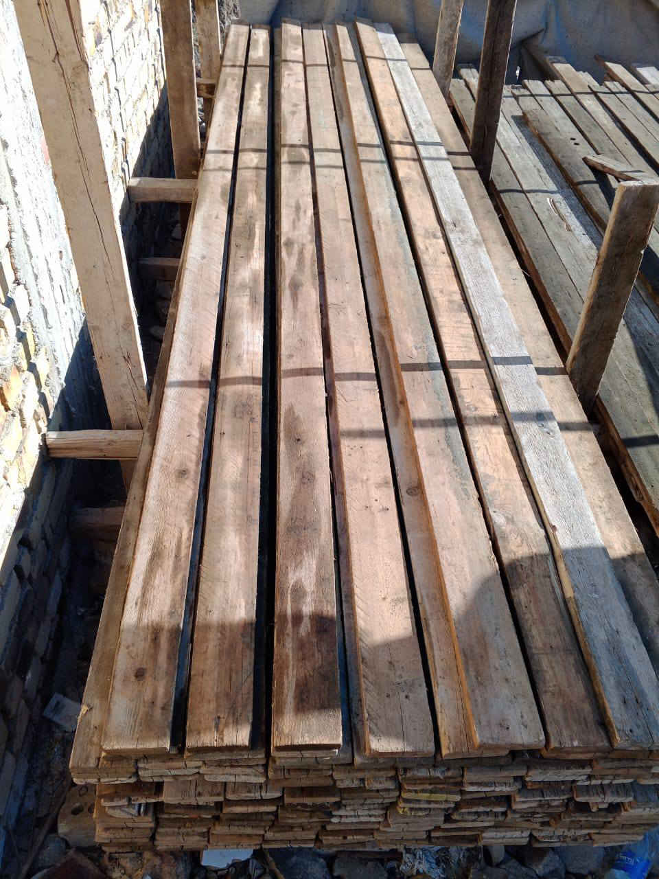 قالب خشب للبيع نضيف تارس روسي العدد ١٠مكعبات نضيف 
مكان بابل ***********
