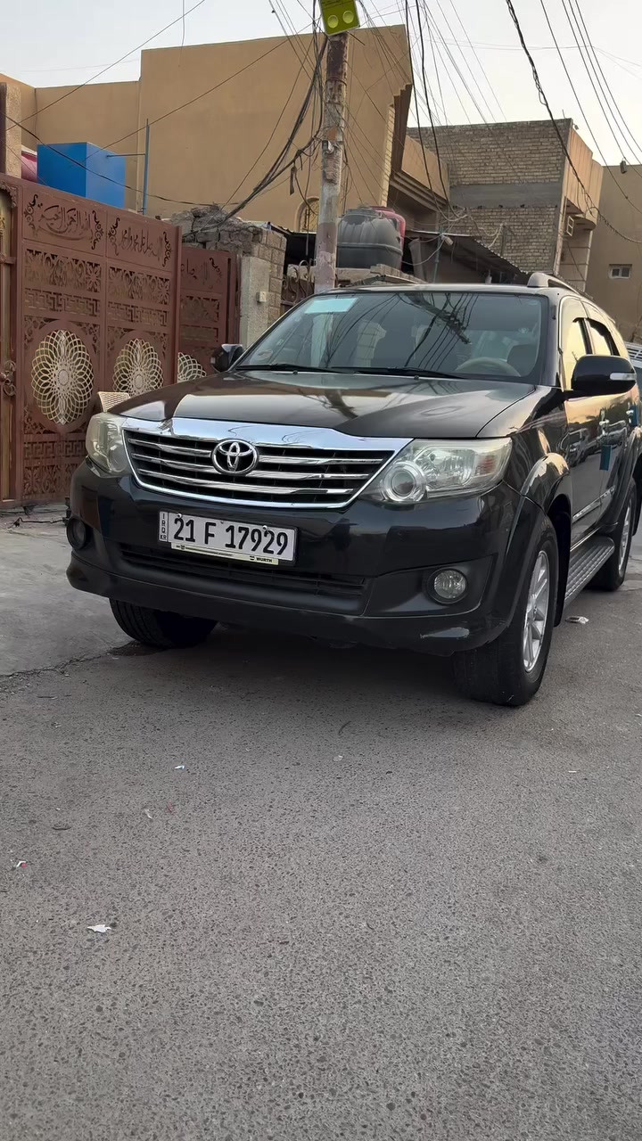 سلام عليكم تيوتا فورشنر موديل 12 كفاله عامه سياره كير محرك لوكير كله بلاد سياره بلاديه تبريد ثلث قطع مري شفط شاشه كامره حساسات سياره بسمي  سعر 180 وبيها مجال رقم *********** مكان بغداد
