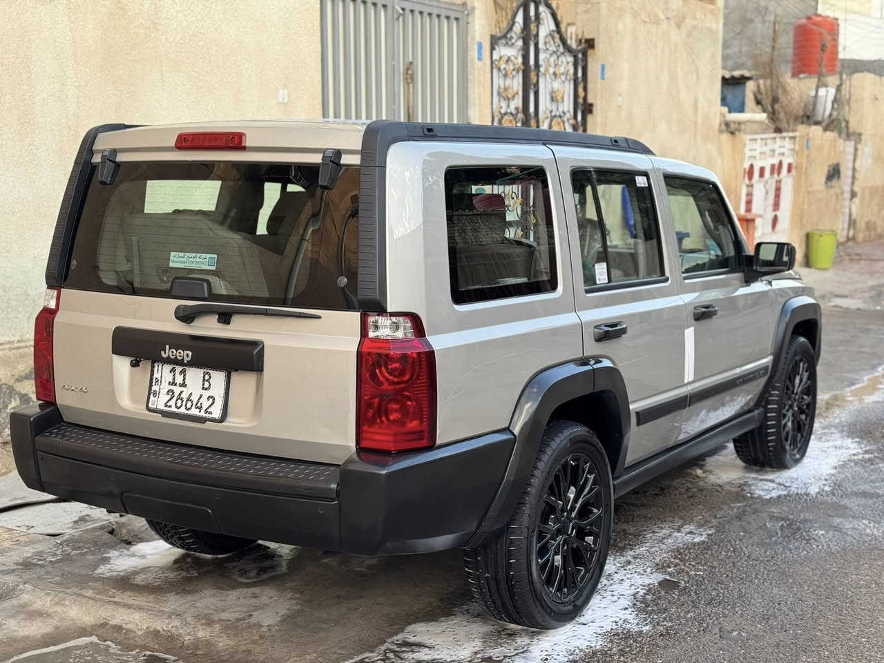 للبيع جيب كوماندر 2007 وارد كندي كفالة عامة صبغ وضربة وتبديل ما عدا قطعة وحدة كلير اثر جراد بدون معجون فقط كلير مكينة وكير مكفولات 6سلندر3700 تخم تاير وتخم ويلكب جديد حجم 20 3قطع تبريد 7راكب شاشة وكامرة وتحكم ستيرن وكشن كهرباء رقم بغداد انكليزي سنوية 2028 جديدة سيارة جاهزة ما بيها نقص مكان السيارة البصرة الامن الداخلي السعر 105 وبيها مجال ***********//***********
