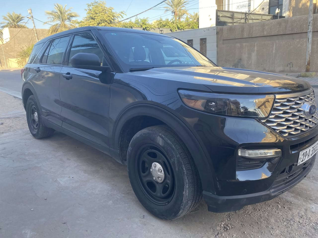سلام عليكم 
للبيع فقط بدون مراوس /فورد / اكسبلور
السعر / 170$ 
موديل/ 2022
اللون / اسود 
وارد / امريكي
الحادث / تصليح بنيد + جاملغ ايسر
محرك / 6 سلندر / 3300 
العداد / 30 الف
رقم الشاصي / 1FM5K8ABONGB46455
رقم كربلاء / دولي
المواصفات / بوليسي
مكانها / كربلاء 
للتواصل / ***********
