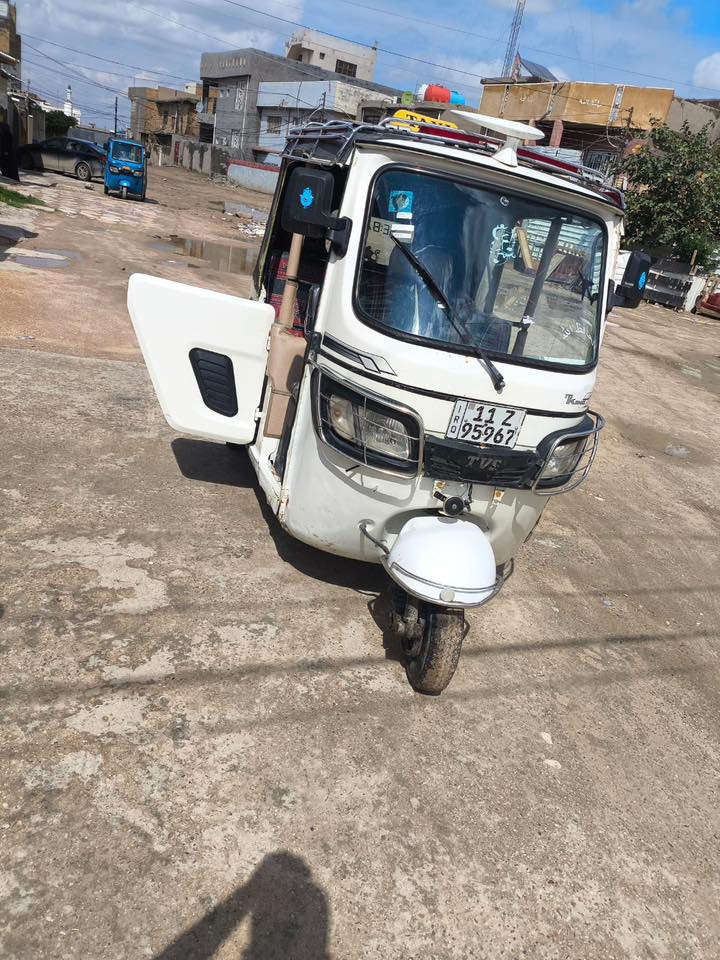 سلام عليكم تكتك للبيع بيه طخه جوه الغد 3 اصابع المكينه مجفته والبقيه كفاله العنوان المحموديه حي العسكري للستفسار  *********** اسيا 
كورك ***********
