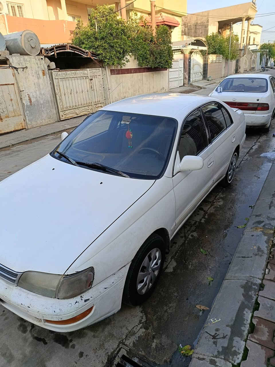 السلام عليكم .للبيع سيارة كرونا موديل 93 رقم بغداد باسمي بي دفتر بانزين السعر 50 بيها مجال....
***********
