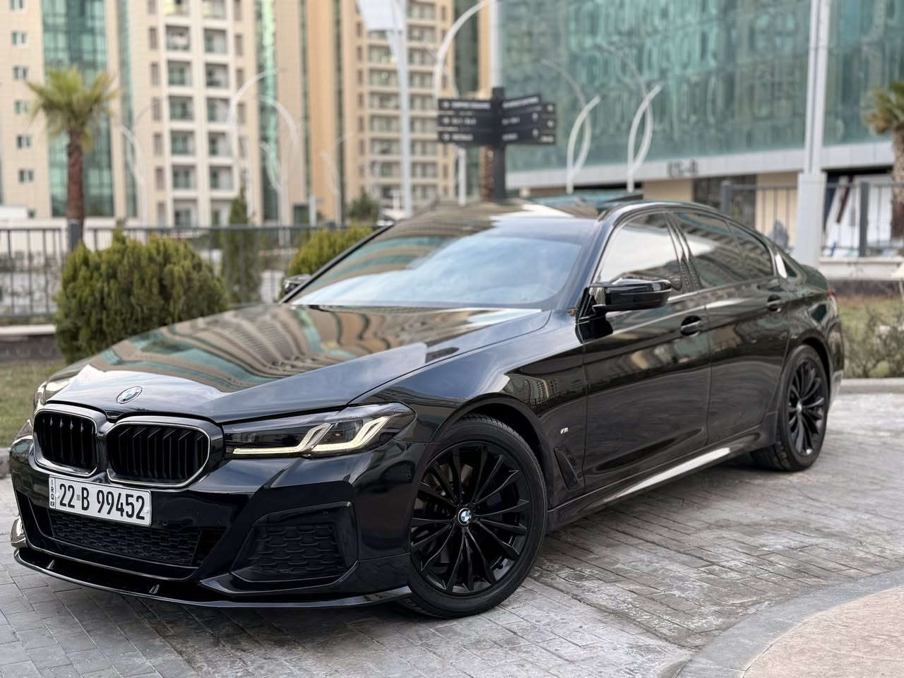 بي ام دبليو 530 موديل 2022
فول فول مواصفات V4 Twin Turbo
• گير ومحرك حداديه وسنويه جديد بشرط 
• ماشية 50 الف ميل حقيقي
• فول مواصفات
ضرر السيارة جداً بسيط :
تبديل بابين بلادي وكالة + جاملغ خلفي فقط بارد
وبدون دواخل وبدون ايرباك 
المواصفات:

كيت M بلادي

لايتات عدسات متحركات

رادار مسافة كبير

داخل أسود بلادي

فتحة سقف

سندوق خلفي كهرباء (شفط)

شاشة كبيرة + داتاشو

كاميرا خلفية

سماعات Harman Kardon

كيج الكتروني

داخل LED (10 ألوان)

شحن وايرلس للموبايل

حساسات أمامي وخلفي

رادار خلفي

Auto Stop

نظام Eco / Sport / Normal

لايتات LED + زينون متحرك

كشنات جلد (حارة + ميموري)

السيارة رقم سنويه جديد باسمي تحويل وكالة بنفس اليوم.
السعر310$
المكان: أربيل
للاستفسار: *********** ☎️📞
