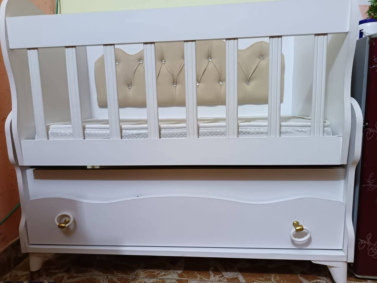 للبيع الدراجه سعر 270 والكاروك 90وبي مجال ع خاص وعنوان فلوجه حي الشهداء رقم *********** للإستفسار
