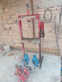 لتواصل 07725367446