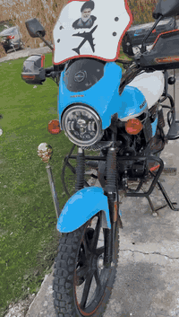 السلام عليكم دايوان موديل 23 للبيع ماشيه 46 جبلي رقم بغداد انكليزي الدراجه باسم المعرض رايدهة بمليونين و800 للاستفسار ***********
