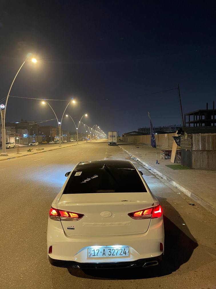 من رخصت الادمن المحترم للبيع سوناتا مديل 2018 وارد امريكي لون ابيض صدفي حادثهه جاملغ وبنيد كلش حلو حادثهه  رقم جديد سنويه جديده مرحله وصاعده هزه حره السياره مكينه 2400 دواخل بيجي فول مراصفات بصمه تحكم سترين رادارات تدفئا بالكشنات تشغيل بصمه ابواب بصمه كامره دواره شاشه كار بلي صندوق ذكي يفتح عن الاقتراب السياره مصبوغه حزام للجماليه سعرها 110 مكان السياره البصره وهاذه رقم راعيه بيع او مراوس حسب القناعه *********** البصرة, العراق
