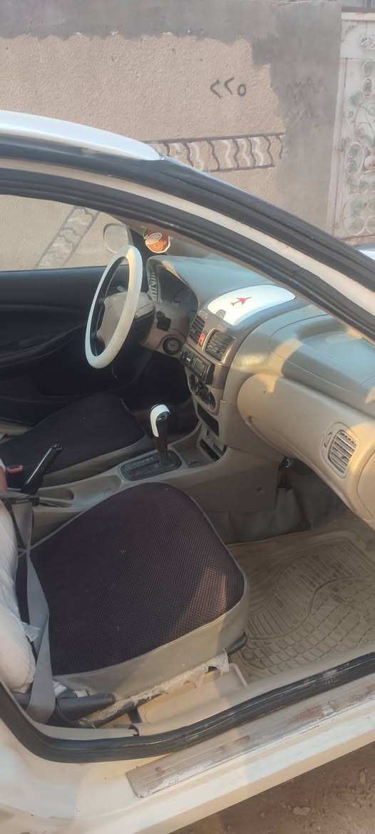 سلام عليكم نيسان سني الفين 1  المكينه بيه خيط بخار قليل كلش *********** سعر 58 وبيه مجال
