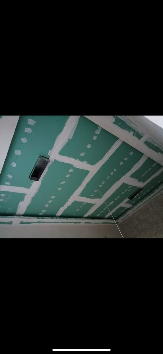 ديكورات الطيب 
جزء من اعمالنا
 سقف مغربي فلات وايضا فلات صندوق 
+صبغ الحائط والسقف
+طلص عام و جيونات 
+سقف ثانوي
+وراق جدران
وبأسعار مناسب مع هدايا 🎁 
الاختيار عليك والتنفيذ علينا
أجمل الديكورات نقدمها لكم بأشكال وتصاميم جميله تناسب جميع الاذواق
للاستفسار الاتصال على الرقم ***********
ورزقكم الله 👌❤️🌹.. كركوك وخارج كركوك
