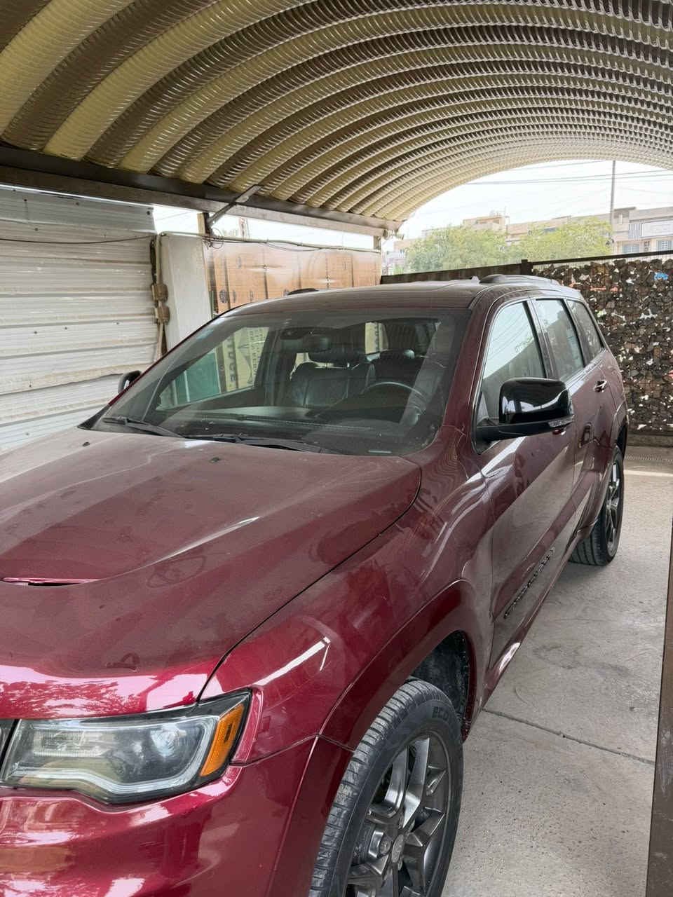 للبيع جيب limited X 

المديل 2020 امريكي
السياره حادثه جاملغ الايمن والبنيد صبغ فقط وبيها حالوب بل قماره شي خفيف
لمتد رقم بغداد ب اسمي 
مواصفاتXمعروفة
فتحة
محرك 3600
دفع رباعي 4*4
شاشة كبيرة +كامره خلفيه
رادار جانبي+نقط عمياء
كشنات جلد+ثنينهن كهرباء 
تدفئة كشنات امامي 
تشغيل عن بعد 
دبل كزوز
لايت led
بريك تلقائي عند الرجوع 
نظام اوتو ستوب عند الوقوف 
نظام eco,SPOrt
ويل حجم 20
والباقي المواصفات معروفه مالX لمتتد
السعر 22000$
اخوان صور الحادث مرفقه بالمنشور

رقم الهاتف ***********
عنوان السياره بغداد
