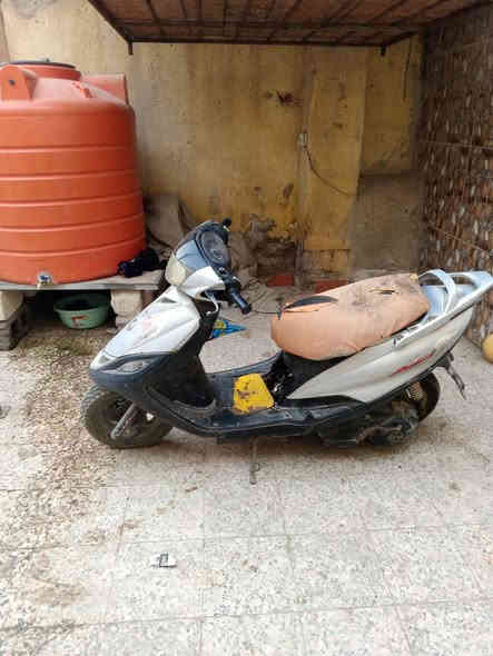 سلام عليكم بيع دراجه كامكو مكان بصره ابو خصيب جيكور  السعر 175.رقم الهاتف ***********
