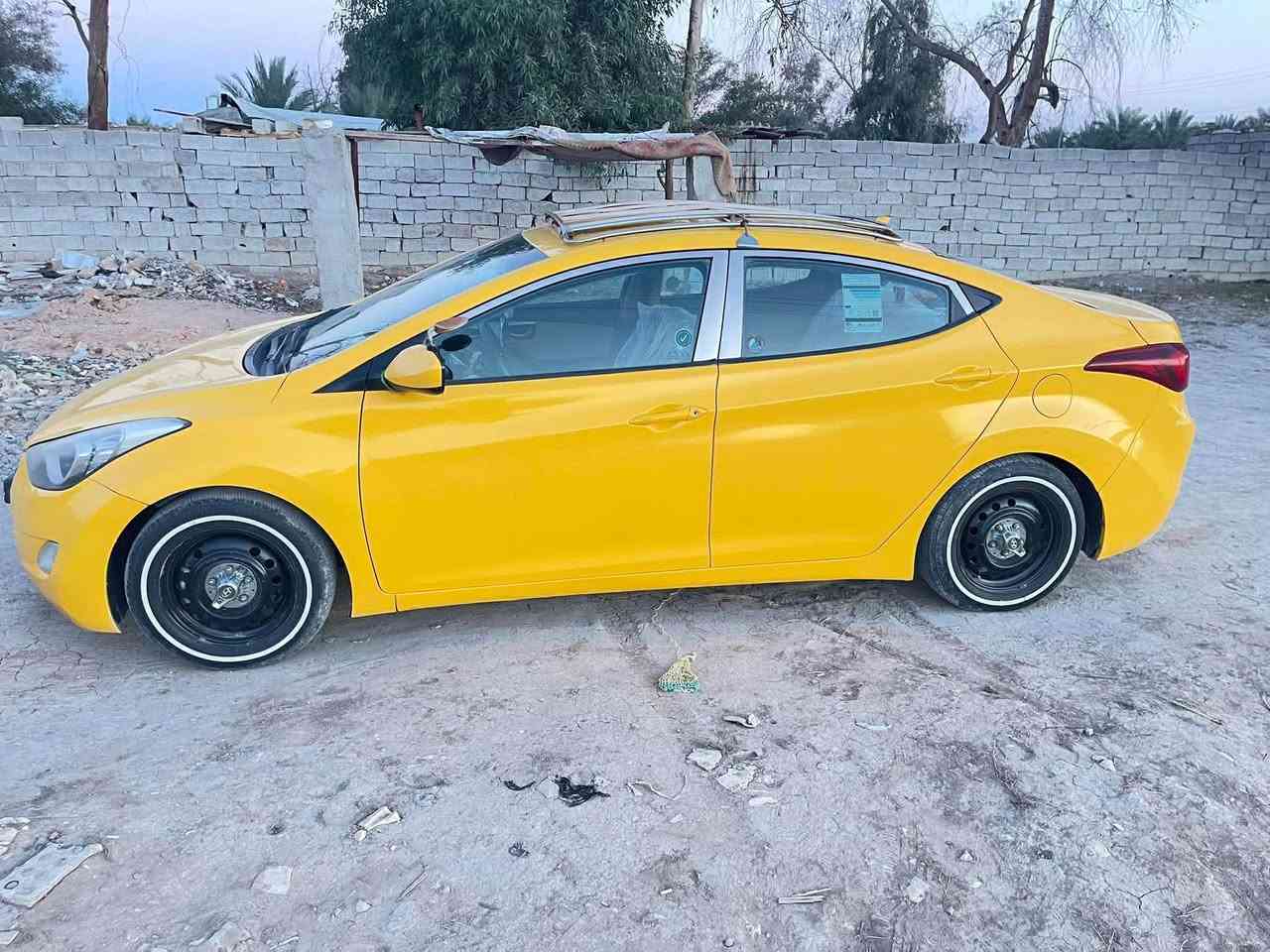 السلام عليكم النترا للبيع وراد أمريكي مديل ٢٠١٣ حادثها جاملغ وبنيد بدون دواخل سياره جاهزه بس محركها بي شويه بخار بدون تنقيص  
السعر 100$ وبيهة مجال قليل رقم بغداد مداور ثاني يوم مصفره هيئه وغرامات عنوان 
(عنوان الديوانيه عفك رقم***********)
