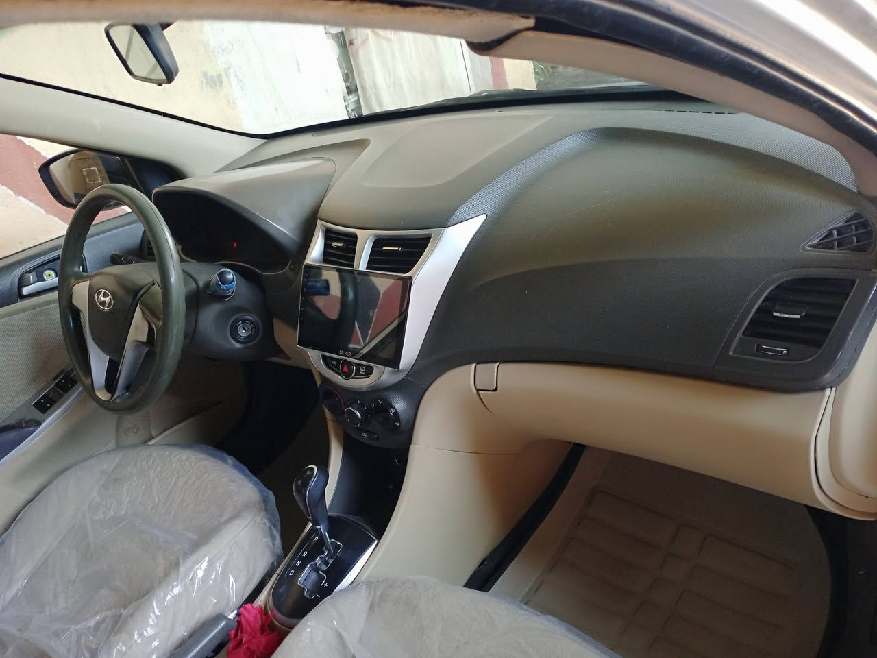 سلام عليكم سياره كسنت مديل 14 تبريد ثلج تدفه سياره نظيفه مال جناي كير وتماتيك ومكينه مكفولات سنويه ثمانيه وعشرين مداور ثاني يوم رقم قادسيه سعر 570 بيه مجال قليل قليل مكان بابل لحمزة لغربي ***********
